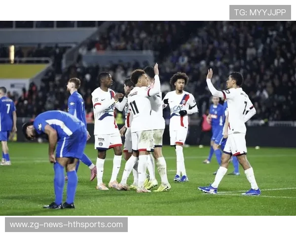 巴黎登贝莱边路突破与低平球传中练习